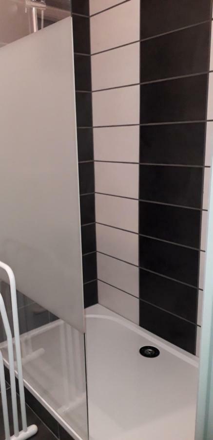 Appart Comme Chez Soi Pusignan エクステリア 写真