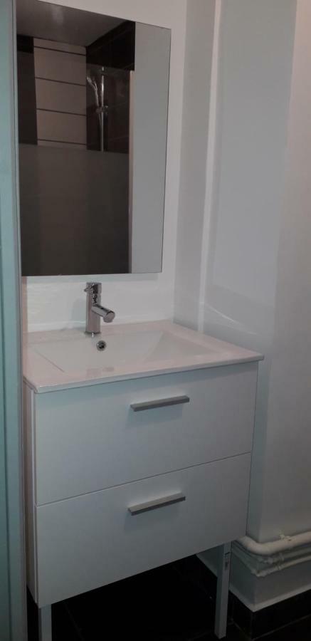 Appart Comme Chez Soi Pusignan エクステリア 写真